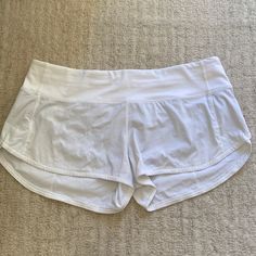 Never Worn And In Excellent Condition. Lululemon Speed Up Short White Size 8 Regular. White Lulu Shorts, White Lululemon Shorts, 7th Grade Outfits, Lulu Lemon Shorts, Summer Wishlist, Fake Life, Lulu Shorts, Personal Things, Lululemon Speed Up Shorts