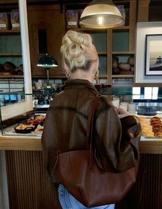 Meal For 2, Instagram Giveaway, Looks Street Style, Fall Fits, Winter Fits, Brown Aesthetic, Autumn Aesthetic, Sporty Chic, 가을 패션