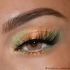 Stay fresh with this pale minty green with gold duo chrome! ✨ Eye Makeup For Light Blue Eyes, Electric Green Makeup, Gold Green Eye Makeup, Light Green And Gold Makeup, Green Chrome Eyeshadow, Colourpop Fresh Greens, Makeup Ideas For Green Outfit, Green Look Makeup, Folklore Eye Makeup