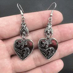 Victorian Gothic Jewelry Red, Whimsigoth Earrings, 90s Earrings, 90s Jewelry, Red Heart Earrings, Estilo Hippie, Gothic Earrings, Retro Earring, Piercings Jewelry