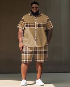 Biggmans is dedicated to high quality plus-size menswear for big and tall men,including two-piece suits, shirts, T-shirts, pants, shorts, sweatshirts, coats, knitted jackets, etc. Men’s Style Plus Size, Plus Size Men’s Fall Fashion, Mens Matching Short Sets, Big And Tall Fashion For Men, Plus Size Men Flannel, Button-up Flannel Shirt With Pockets For Streetwear, Plaid Shorts, Tall Guys, Outfit Combinations