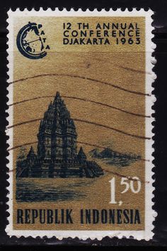 a stamp with an image of a temple on it's front and the words republik indonesia