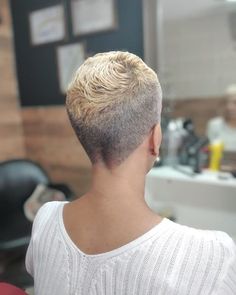 Silver Hair Short, Sand Blonde, Short Platinum Blonde Hair, Buzz Cut Hairstyles, Buzz Cuts, Short Dark Hair, Short Hair Images, Cut Hairstyles