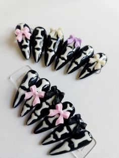 Hollowed Nails Short, Cute Goth Nails Coffin, Cute Nail Designs Dark Colors, Halloween Nail Designs Natural Nails, Lemme Spoil You, Y2k Nails Trashy, Gothic Autumn Nails, Nail Techniques Tips And Tricks, Spooky Goth Nails