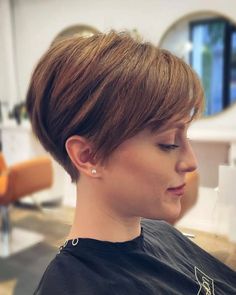 Long Pixie Tucked Behind Ears, Short Hair Pixie Cuts, Short Hairstyles For Thick Hair, Edgy Short Hair, Short Hair Styles For Round Faces, Very Short Hair, Short Pixie Haircuts, Haircut For Thick Hair