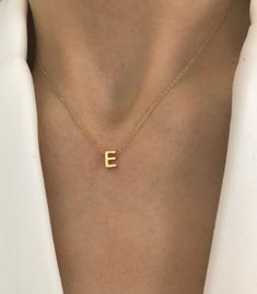 Necklace Minimalist Jewelry, Letter Charm Necklace, Gold Letter Necklace, Gold Letter, Necklace Minimalist, Etsy Personalized Gifts, Name Jewelry, Necklace Charm, Letter Charms