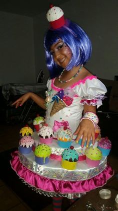 Candy Halloween Costumes, Food Halloween Costumes, Cupcake Costume, Candy Clothes, Halloween Costumes For Work, Halloween Costumes 2016