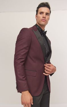 DETAILS This Burgundy tuxedo is a stylish and unique option for any special event. It includes a black high peak notch lapel, two front welt pockets with flaps and three interior pockets. The combination of the burgundy fabric with the black lapel creates a striking contrast that is sure to turn heads. The suit consists of a tuxedo jacket and a pair of pants. Pants have an eight-inch difference between the chest and the waist. For example, if you choose a US38 size suit, your suit will come with Tuxedo Blazer For Black-tie Gala Events, Tuxedo Style Tailored Blazer For Gala, Tailored Tuxedo Blazer For Gala, Formal Tuxedo With Suit Collar For Galas, Semi-formal Notch Lapel Blazer For Gala, Tailored Blazer For Semi-formal Gala, Tailored Notch Lapel Tuxedo For Gala, Wedding Tuxedo With Pressed Crease And Lapel Collar, Luxury Shawl Collar Tuxedo For Formal Occasions