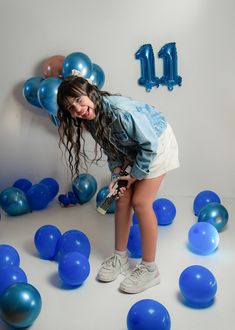 Ideias de fotos para ensaio no estudio infantil, 11 anos, fotos com baloes, ideias de poses.   Um ensaio cheio de amor <3 12th Birthday, Wonderful Time, Instagram Profile, Instagram Photo, On Instagram, Instagram