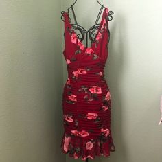 Red Summer Lulus Dress. Nwot. Size Small. Red Floral Print Bodycon Dress, Red Lined Mini Dress For Spring, Red Floral Print Mini Dress For Night Out, Red Lined Mini Dress For Brunch, Lulus Dress, Ethiopian Opal Ring, Lulu Dresses, Ethiopian Opal, Colorful Dresses