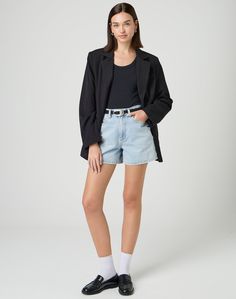 These denim shorts feature a high rise waist, a line style, belt loops and pockets. High Rise Workwear Shorts With Belt Loops, Chic Cutoff Shorts With Belt Loops, High Waist Shorts With Belt Loops For Fall, Fall High Waist Shorts With Belt Loops, Chic Cutoff Jean Shorts With Belt Loops, Trendy Relaxed Fit Jean Shorts With Belt Loops, Trendy Jean Shorts With Relaxed Fit And Belt Loops, Trendy High-waisted Jean Shorts With Belt Loops, Trendy Belted Shorts