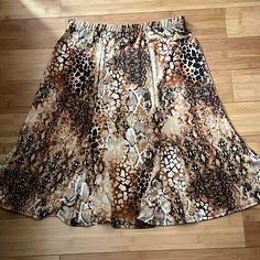 Never Worn Stinky Brand Snakeskin Skirt Size Small. Brown Stretch Lined Skirt, Brown Stretch Mini Skirt, Brown Stretch Midi Skirt, Spring Stretch Brown Skirt, Brown Stretch Skirt, Brown Stretch Mini Skirt With Lining, Brown Skirts, Brand Colors, Snake Skin