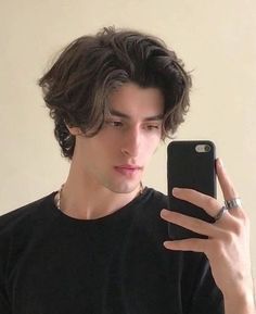 Middle Part Hairstyles Men, Growing Out Hair, Middle Hair, Growing Your Hair Out, Guy Haircuts Long, Middle Part Hairstyles, Mens Hairstyles Thick Hair