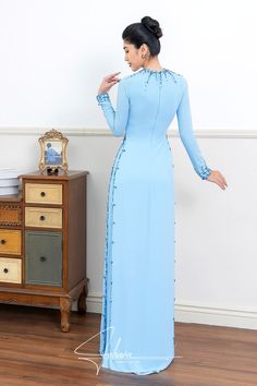 Round neck Material: Crepe, beading Long sleeves Type: Modern ao dai Flatlay Clothes, Modern Ao Dai, Vietnam Dress, Dress Book, Garment Cover, Stylish Dress Book, Stylish Dresses, Couture Fashion, Long Dress