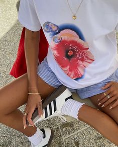 kylie francis - x Ruffled Socks, Mode Zara, Looks Street Style, Stockholm Fashion, Mode Inspo, Looks Chic, Adidas Samba, Looks Style