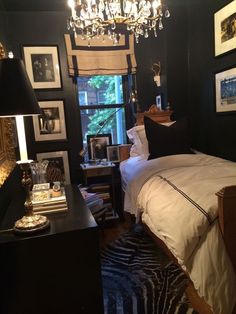 Tiny Moody Bedroom, Gentleman’s Bedroom, Mob Wife Bedroom, Ralph Lauren Bedroom Aesthetic, Dark Elegant Bedroom, Painting Ideas Pumpkin, Makeover Living Room, Kitchen Decor On A Budget, Burgundy Christmas Decor