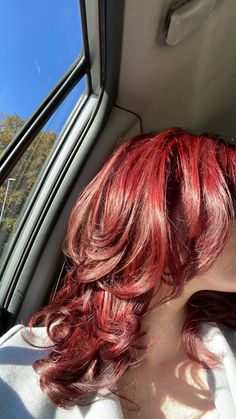 Types Of Red Hair Dye, Type Of Red Hair Color, Candy Red Hair, Butterfly Haircut Red Hair, Red And Black Hair Ideas, Red Wavy Hair, Cute Red Hair, Hair Color Combinations, Black Hair Ideas