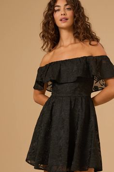 A Line Hoco Dress, Off Shoulder Dress Short, Black Off Shoulder Dress, Football Dress, Trendy Cocktail Dresses, Homecoming Outfits, Dress Off Shoulder, Black Off Shoulder, Dress Inspo