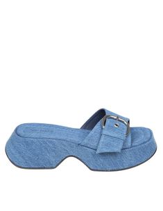 A stylish denim sandal by Vic Matié showcases a square toe design and an adjustable upper band. This model features a thick rubber outsole, ensuring comfort while maintaining a contemporary flair. Ideal for summer outings and casual events.

- Height: 6 cm
- External composition: 100% fabric
- Internal composition: 100% leather
- Sole: 100% rubber
- Made in Italy Cowboy Shoes, Denim Heels, Denim Sandals, Dance Heels, Boots Square Toe, Platform Mules, Chic Sandals, Suede Boots Knee High, Platform Slides