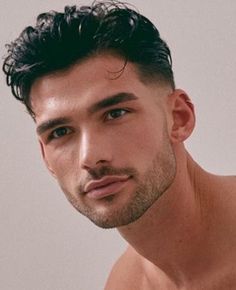 Italian Slick Back Hair Men, Slick Back Wavy Hair Men, Men’s Pushed Back Hair, Italian Mens Haircut, Men Slick Back Hairstyle Curly, Side Part Skin Fade, Slicked Back Hair Men Curly, Short Slick Back Hair Men, Slick Hairstyles Men