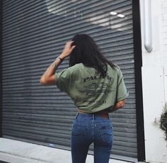 Tee and jeans Date Outfits, Branded Shirts, Mode Inspiration, Outfits Casuales, Outfits For Teens, Everyday Outfits, Spring Summer Fashion, Cool Style, We Heart It