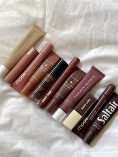 Beautiful Makeup Products, Fall Lip Gloss, Fall Makeup Products, Autumn Makeup Products, Fall Lippies, Lip Products Aesthetic, Lip Ideas, Fall Lip Color, Summer Fridays Lip Butter Balm