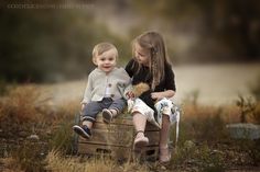 Siblings photography. Brother and sister together for pictures at Scorpion Gulch Brother Sister Pictures, Nature Photography Trees, Sibling Photography, Sister Pictures, Sibling Photos