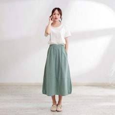 Size Chart :  It is the garment's measurements, Not body measurements . Size XS:  Flexible Waist: 65cm-80cm（25.6"-29.5"）, Length: 75 cm （29.5"） Size S: Flexible Waist: 70cm-85cm（27.5"-33.5"）, Length: 75 cm （29.5"） Size M: Flexible Waist: 75cm-90cm（29.5"-35.5"）, Length: 75 cm （29.5"） Size L: Flexible Waist: 80cm-95cm（31.5"-37.5"）, Length: 75 cm （29.5"） Size XL: Flexible Waist: 90cm-105cm（35.5"-41.5"）, Length: 75 cm （29.5"） Size XXL: Flexible Waist: 100cm-115cm（39.5"-45.5"）, Length: 75 cm （29.5"） Size 3XL: Flexible Waist: 110cm-125cm（43.5"-49.5"）, Length: 75 cm （29.5"） Size 4XL: Flexible Waist: 120cm-135cm（47.5"-53.5"）, Length: 75 cm （29.5"） Size 5XL: Flexible Waist: 130cm-145cm（51.5"-57.5"）,  Length: 75 cm （29.5"） Size 6XL: Flexible Waist: 140cm-150cm（56.5"-63.5"）,  Length: 75 cm （29.5"） 🌸 Green Cotton Skirt With Pockets, Summer Cotton Cargo Skirt, Cotton Cargo Skirt For Summer, Cotton Skirted Bottoms With Pockets, Long Skirt With Pockets For Spring, Solid Cotton Skirt With Pockets, Solid Color Midi Skirt With Pockets, Solid Color Relaxed Cargo Skirt With Pockets, Relaxed Solid Cargo Skirt With Pockets