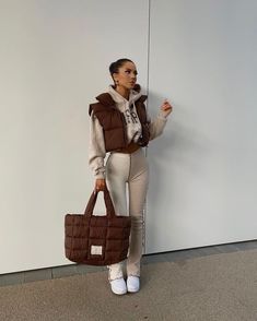 Look Adidas, Cold Outfits, Vest Outfits, Baddie Outfits Casual, Outfit Inspo Fall, Mode Inspiration, Lookbook Outfits