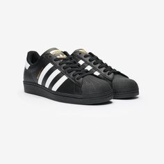 Adidas Superstar (EG4959) - STNDRD ATHLETIC CO. White Adidas Superstar Outfit, Adidas Superstar Outfit, Sneakers Adidas Superstar, Superstar Outfit, Adidas Superstar Black, Black Superstar, Adidas Superstar Women, Superstars Shoes, Black And White Shoes