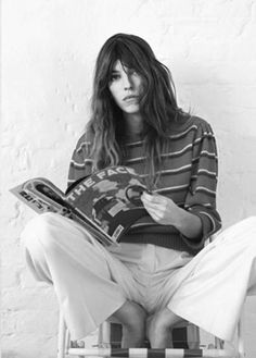 70s vibes from LOU DOILLON. 70s Wardrobe, 70s Inspiration, French Style Icons, Jean Shrimpton, 70s Vibes, Lou Doillon, Serge Gainsbourg, Estilo Hippie, Sharon Tate