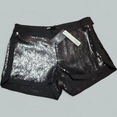 New With Tags Bdb David Bitton Sequin Shorts Size 2 Retail Value $89 Capri Shorts, Olive Green Shorts, Camo Shorts, Boyfriend Shorts, Sequin Shorts, Floral Denim, Printed Jeans, Jeans For Short Women, Cut Off Jeans