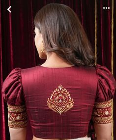 Closed Back Blouse Designs, Banasari Saree Blouse Design, Puff Sleeve Blouse Indian Saree, Close Neck Blouse Designs, Puff Blouse Designs, Silk Blouse Designs Indian, Puff Sleeve Blouse Indian, Sleeves Design For Blouse, Motive Design