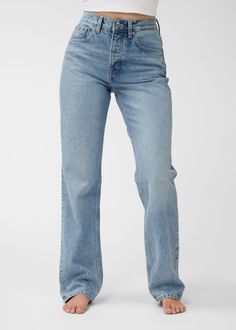 A timeless style that will only get better with age and wear, these 5-pocket jeans feature a regular waist and a straight leg.– Regular waist– Full-length, straight leg– Non-stretch– Button fly Length of inseam: 81cm / 31.9" (EU 36 / UK 8 / US 4) Straight Jeans Outfit, Straight Legged Jeans, School Wishlist, Straight Blue Jeans, Straight Leg Jeans Outfits, Outfit Inso, Jeans Outfit Women, Fall Jeans, Cute Lazy Day Outfits