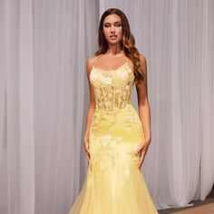 Pale Yellow Prom Dress Long, Soft Yellow Prom Dress, Yellow Gown Dress, Yellow Prom Dress Long, Prom Dress Aesthetic, Museum Restaurant, Yellow Formal Dress, Sleeveless Mermaid Dress, Yellow Prom Dress