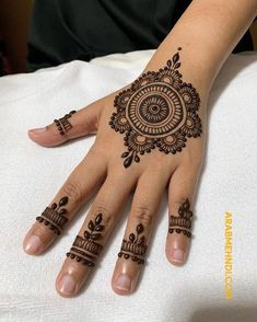 Arabic Mehndi Design for Hands | Simple Henna Mehndi Design | Very Beautiful Mehndi Design 2021 Round Mehndi Design, Penanda Buku