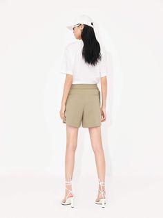 MO&Co. Women's Tailored Pleated Shorts with Belt Look your best in the tailored shorts! Featuring a high waist A-line silhouette and a detachable belt with a cargo pocket, these shorts flatter any figure. For added style, the shorts have hook and zipper closure and pleating details add a modern, timeless look that's perfect for any occasion. Features : - High waist A-line silhouette- Detachable belt with cargo pocket- Hook and zipper closure and pleating details Code: MBC2SOTT29The back length o Summer Workwear Skort With Built-in Shorts, High Waist Shorts With Side Pockets For Work, Utility Style Knee-length Bermuda Shorts For Summer, Summer Utility Bermuda Knee-length Shorts, Utility Bermuda Knee-length Shorts For Summer, High Waist Utility Skort For Summer, Fitted Belted High-waisted Shorts, High-waisted Cargo Shorts With Belt Loops For Workwear, Summer High-waisted Utility Cargo Shorts