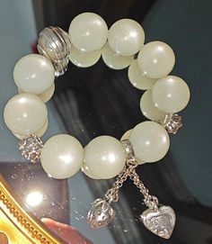 Material:moonstone beads size :Approx 19mm   quantity: one strand  6mm approx 29 pcs one strands 7mm approx25 pcs one strands 8mm approx 22 pcs one strands 9mm approx 21pcs one strands 10mm approx 19 pcs one strands 11mm approx 18pcs one strands 12mm approx 16 pcs one strands 13mm approx 16 pcs one strands 14mm approx 15 pcs one strands 15mm approx 14pcs one strands 16mm approx 14 pcs one strands 17mm approx 13pcs one strands 18mm approx 13pcs one strands 19mm approx 12pcs one strands 20mm appro Silver Crystal Bracelet With Heart Shaped Beads, Silver Crystal Bracelet With Heart And Round Beads, Silver Moonstone Round Bead Bracelets, Silver Stretch Bracelet With Gemstone Beads, Elegant Crystal Bracelet With Gemstone Beads And Moonstone, Silver Moonstone Bracelets With Round Beads, Elegant Moonstone Crystal Bracelet With Gemstone Beads, White Bracelets With Heart Beads, White Moonstone Beaded Bracelet With 8mm Beads