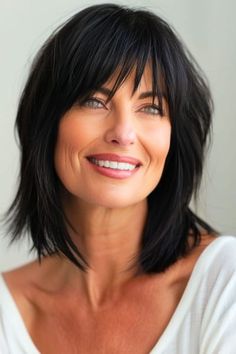 30 Chic Hairstyles for Women Over 60 With Bangs - The Hairstyle Edit Layered Lob, Feathered Bangs, Over 60 Hairstyles, Layered Haircuts For Medium Hair