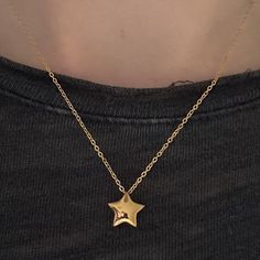 Puffed Mini Star in Gold ✨ Fully stainless steel & tarnish proof! (18k gold plated) 16" with a 2" extender  oval link chain style featuring a unique mini gold puffed star pendant 🤍 The star measures 1 centimeter ✨ Handmade with love! Star Gold Jewelry, Star Jewelry Gold, Gold Star Jewelry, Star Gold Necklace, Gold Star Necklace, Star Necklace Gold, 3d Star, Mini Gold, Jewelry Accessories Ideas