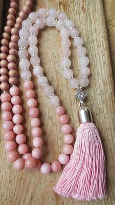 Charm- & Bettelketten - Mala Kette Rosenquarz Quaste silber rosé Lotus - ein Designerstück von weibsbild bei DaWanda - #bei #Bettelketten #Charm #DaWanda #Designerstück #Ein #Kette #Lotus #Mala #Quaste #Rose #Rosenquarz #Silber #von #weibsbild Mala Bracelet Diy, Heart Shaped Diamond Pendant, Collar Rosa, Pave Heart Necklace, Heart Necklace Diamond