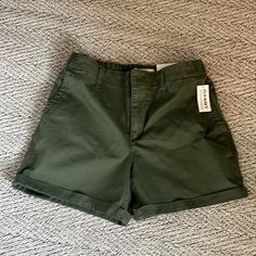 Olive Khaki Shorts Size Small From Old Navy, Never Been Worn, Tag Still On Old Navy Shorts, Navy Green, Navy Shorts, Khaki Shorts, Navy And Green, Old Navy, Womens Shorts, Navy, Green