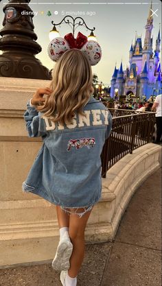 15 of The Best Magical Disneyland Outfit Ideas for Girls Women Disneyland Outfits, Disney Outfits For Each Park, Disney Alaska Cruise Outfits, Disney Streetwear Outfits, Rainy Disney Day Outfit, Disneyland Outfits Women Summer, Disney Outfits December, January Disney World Outfits