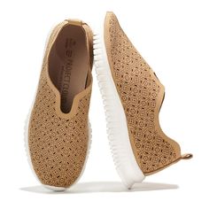 PRICES MAY VARY. 𝗟𝗲𝗮𝘁𝗵𝗲𝗿 𝗜𝗻𝘀𝗼𝗹𝗲: Perfect for women who need supportive shoes or comfortable work shoes, these Project cloud shoes for women comes with leather insoles, designed to provide ultimate comfort for women. Ideal for those who are seeking women loafers shoes with arch support. 𝗠𝗮𝗰𝗵𝗶𝗻𝗲 𝗪𝗮𝘀𝗵𝗮𝗯𝗹𝗲: These platform slip on sneakers for women are machine washable, making them easy to clean and maintain, a perfect pair for practicality. This feature makes them a suit Comfy Shoes For Work, Walking Shoes For Travel, Supportive Shoes, Recovery Sandals, Slide On Sneakers, Comfortable Work Shoes, Platform Slip On Sneakers, Comfortable Stylish Shoes, Comfy Walking Shoes