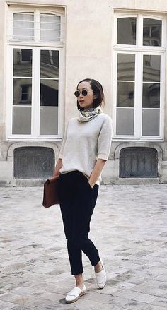 A Cream Sweater, Black Pants, Loafers, and a Neck Scarf Scarf With Sweater Outfit, Cream Loafers Outfit, 80 Outfits, Neck Scarf Outfit, Outfits To Try, Winter Sweater Outfits, Easy Outfits, Loafers Outfit, Scarf Outfit