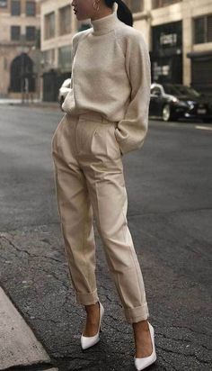 Minimalist Moda, Look Zara, Business Casual Outfits For Work, Neue Outfits, Fall Outfits For Work, Stylish Work Outfits, Casual Work Outfits, Mode Inspo, Work Outfits Women