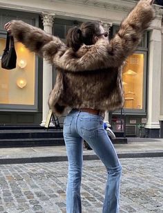 The Maddest Obsession, Maddest Obsession, Girl Streetwear, Nyc Fits, Streetwear Chic, Winter Fit, Paris Mode, Fashionable Outfits