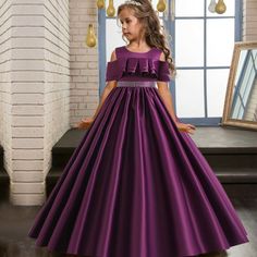 Brand Name: PLBBFZDresses Length: Mid-CalfMaterial: CottonMaterial: PolyesterOrigin: CN(Origin)Season: Four SeasonsAge Range: 4-6yAge Range: 7-12yAge Range: 12+yGender: GirlsStyle: FormalPattern Type: FloralDepartment Name: ChildrenModel Number: K1-2058Silhouette: Ball GownCollar: O-neckSleeve Length(cm): SleevelessSleeve Style: Petal SleeveDecoration: RUFFLESFit: Fits true to size, take your normal sizeBuilt-in Bra: NoThe origin of: GuangdongSuitable for age: Middle and small children (3~8 year Latest Gowns Dresses Indian Party Wear, Uşaq Geyimləri, Wedding Dress Kids, Birthday Party Clothes, Princess Dresses Kids, Bridesmaid Wedding Dress, Dress Birthday Party, Vintage Wedding Party, Girls Winter Dresses