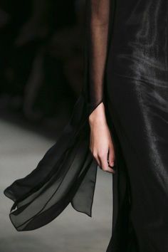 Black Frock, She Walks In Beauty, Fairy Fashion, All Black Everything, Narciso Rodriguez, Black Heart, Fall 2017, Gown Wedding Dress, Shades Of Black