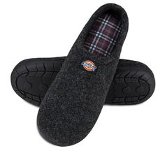 At Dickies, we take pride in designing products that are made for your everyday life. From work to family time, we craft sturdy, yet fashionable slippers that you can wear when relaxing at home, running errands and more. Available in US Men's shoe sizes Medium (8-9), Large (9.5-10.5), X-Large (11-12), XX-Large (12.5-13). Foam Slippers, Xmas 2024, Black Slippers, Clog Slippers, Closed Toe Shoes, Men's Shoe, House Shoes, Textured Knit, Mens Slippers